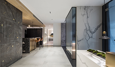 MAX HOUSE